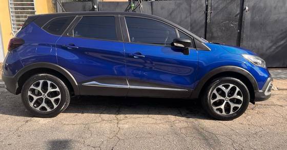 RENAULT CAPTUR 1.3 TCE FLEX INTENSE X-TRONIC RENAULT CAPTUR 1.3 TCE FLEX INTENSE X-TRONIC